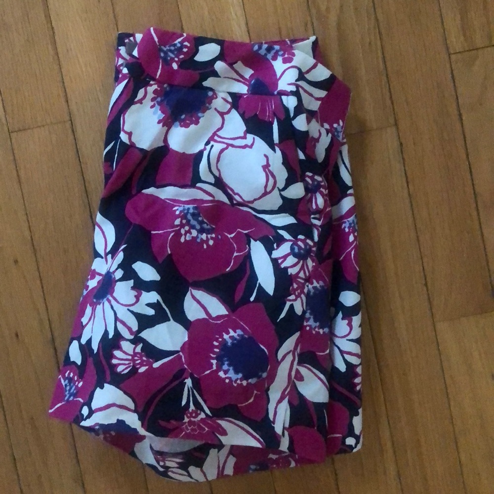 Talbots 2 petite floral shorts